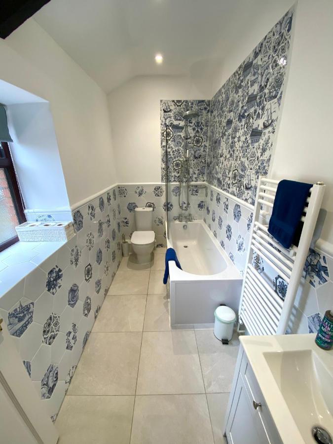Polrunny Farm Elderberry Cottage With Sea View Боскасъл Екстериор снимка