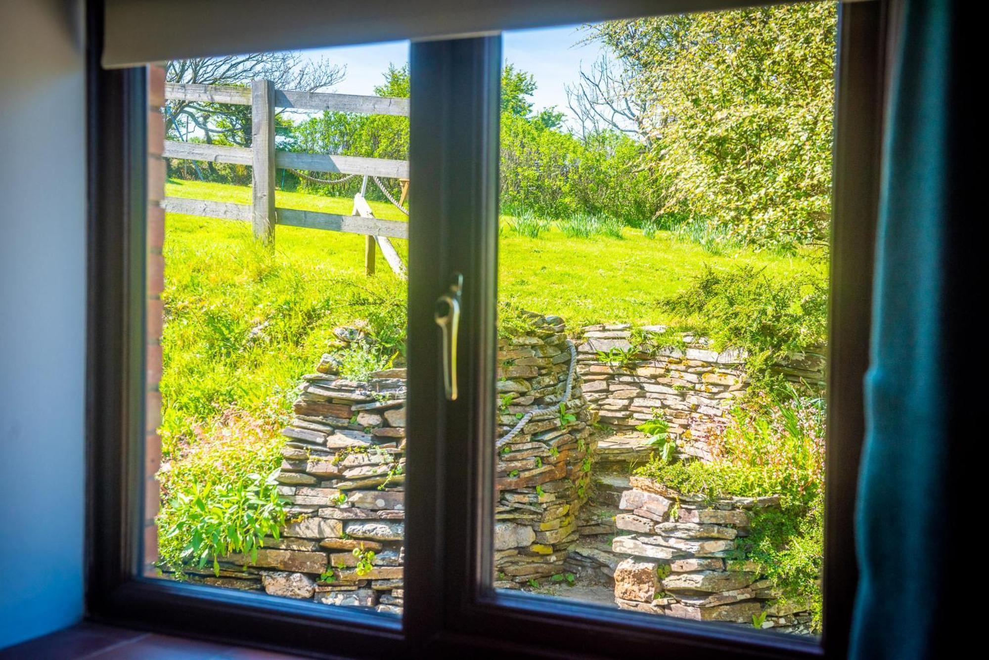 Polrunny Farm Elderberry Cottage With Sea View Боскасъл Екстериор снимка